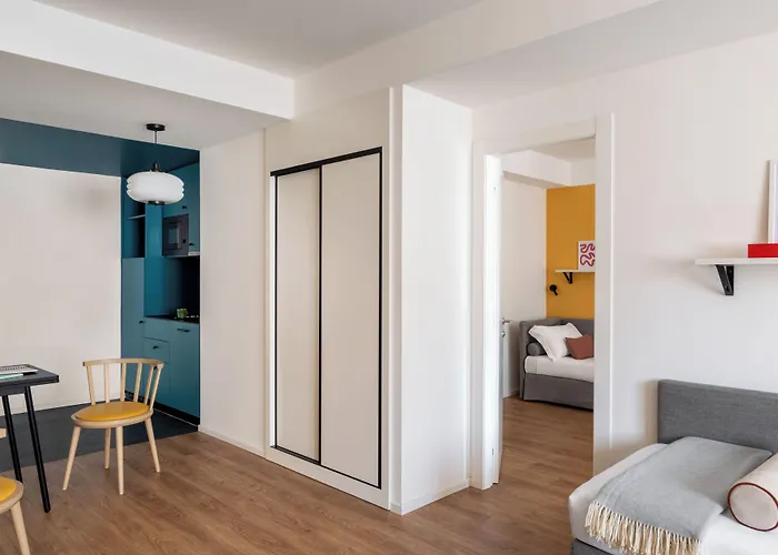 Colombo 4*